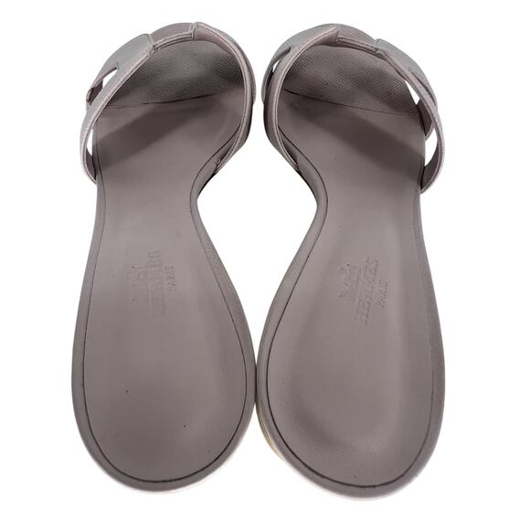 Hermès Oasis H Logo Slides in Light Pink - Picture 13 of 16